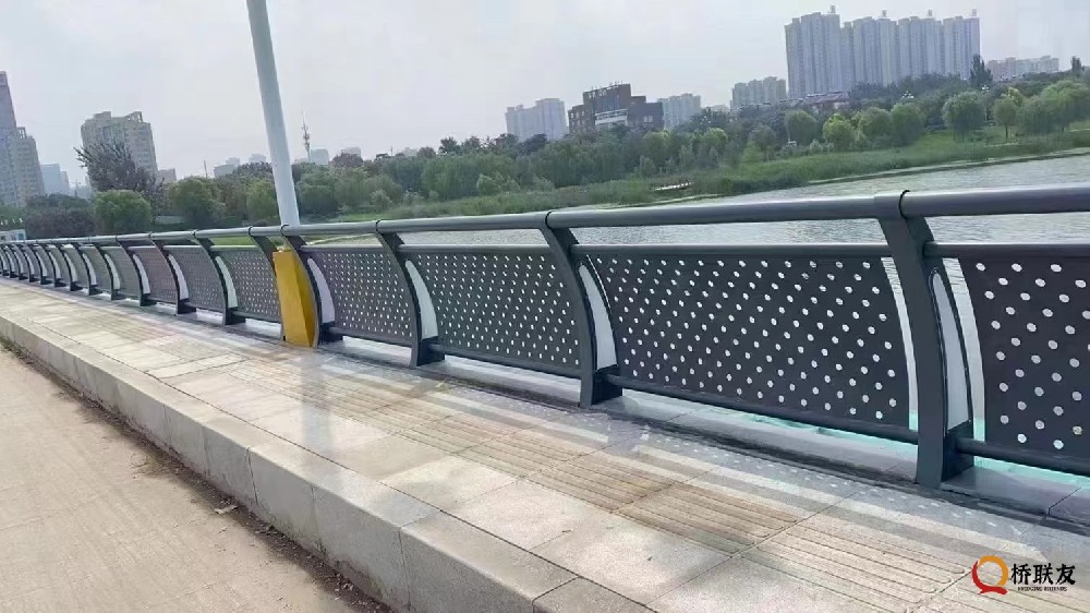灯光护栏